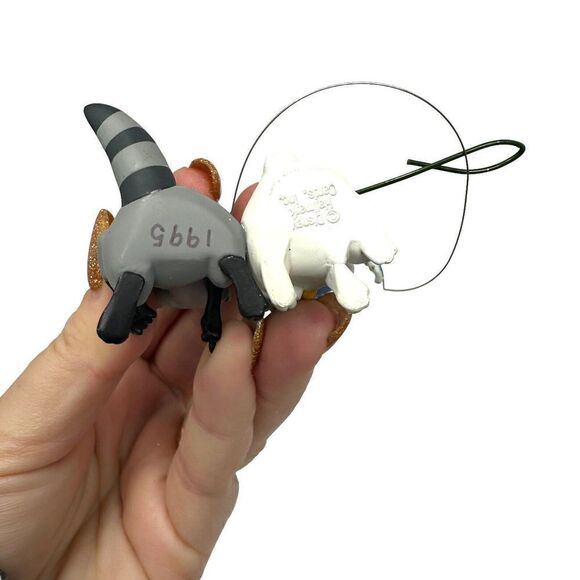 Disney Percy Flit & Meeko Pocahontas Collection Ornament Hallmark Keepsake - Picture 4 of 6